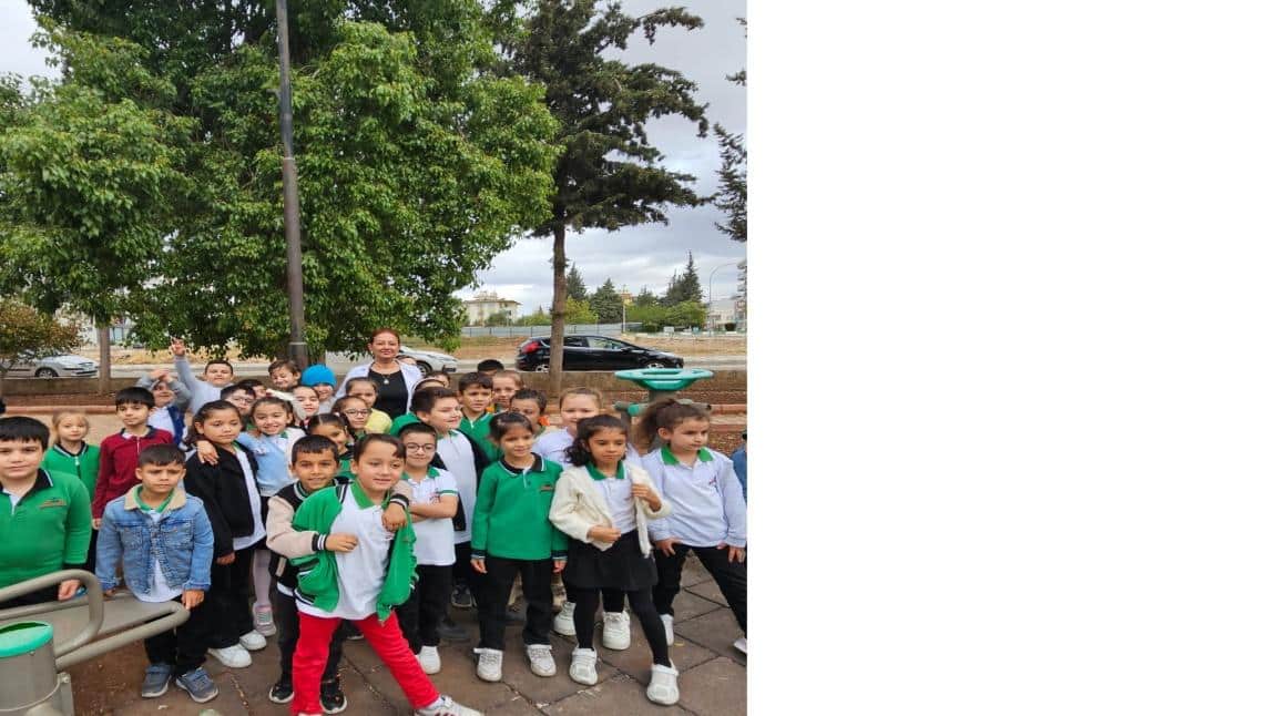 2-E sınıfı Öğrencilerinin Hayvanları koruma Günü Etkinliği